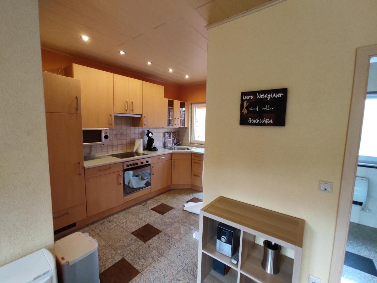 Appartement Moselferienweingut Schaefer à Wintrich Extérieur photo