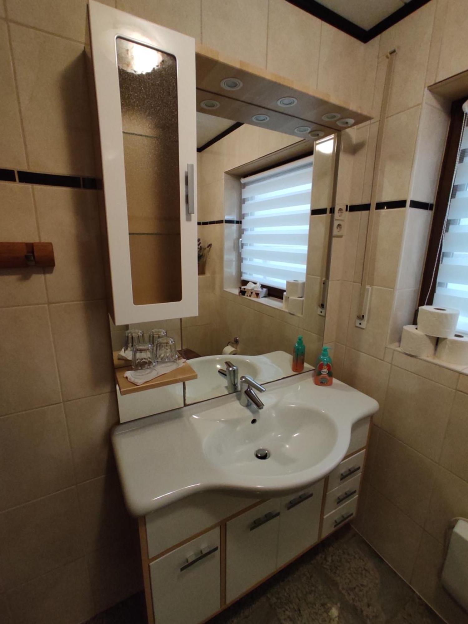 Appartement Moselferienweingut Schaefer à Wintrich Chambre photo